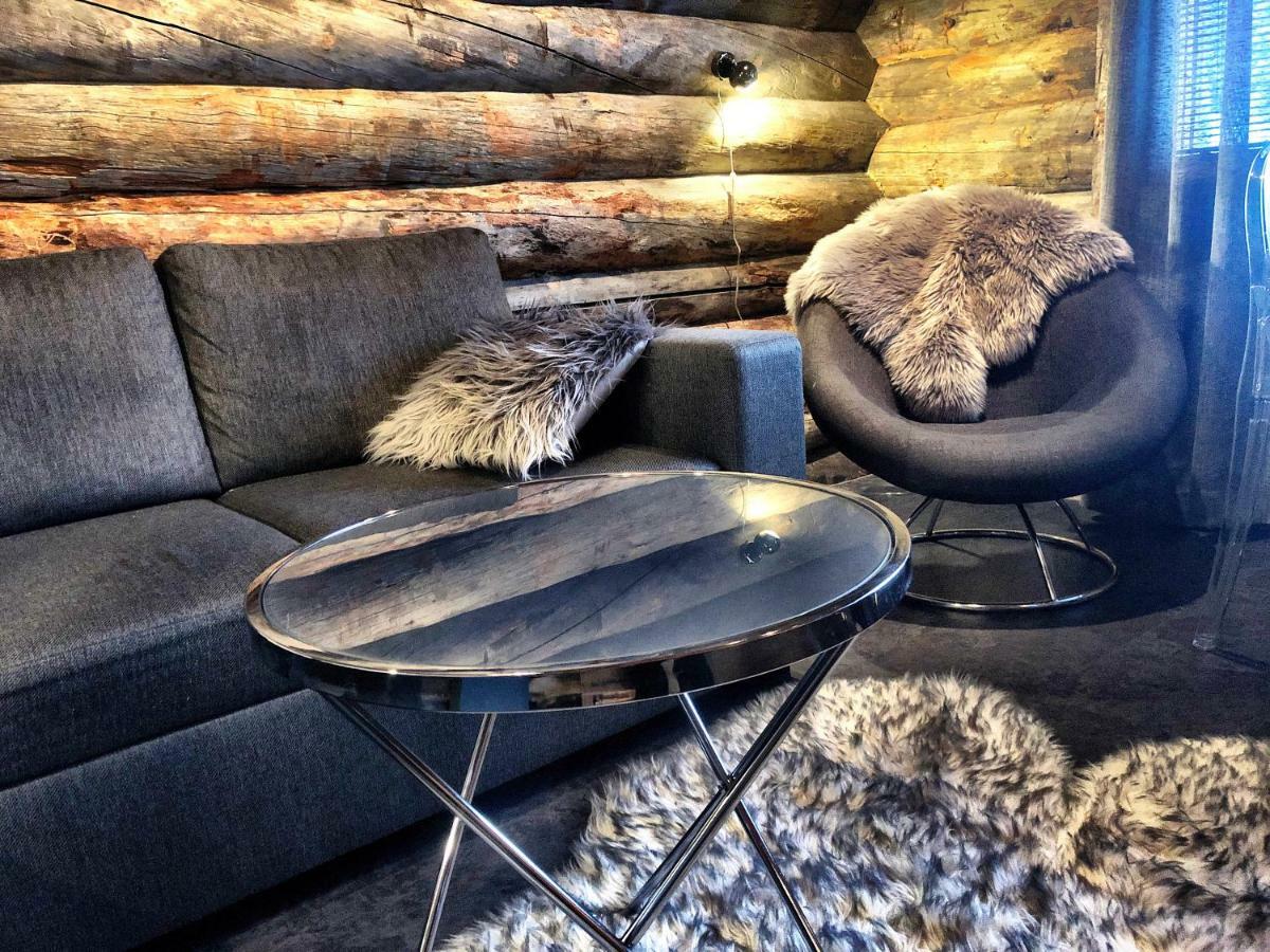 Oliver Apartment *